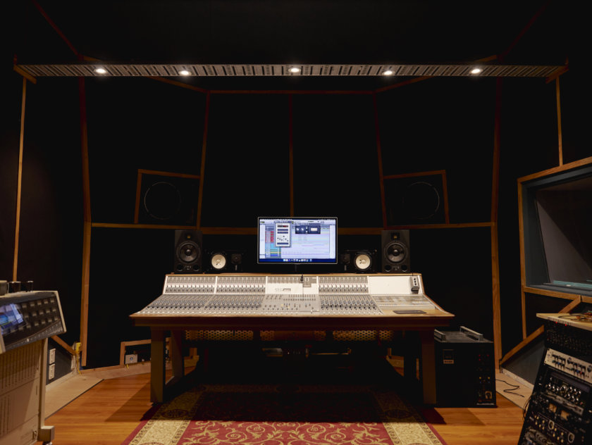 SAE_Hero_Audio_2546